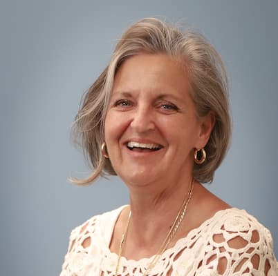 A portrait of Perri Louise Lavergne